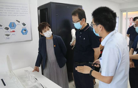省市发改委高技术处党支部来LETOU信息开展党建交流活动